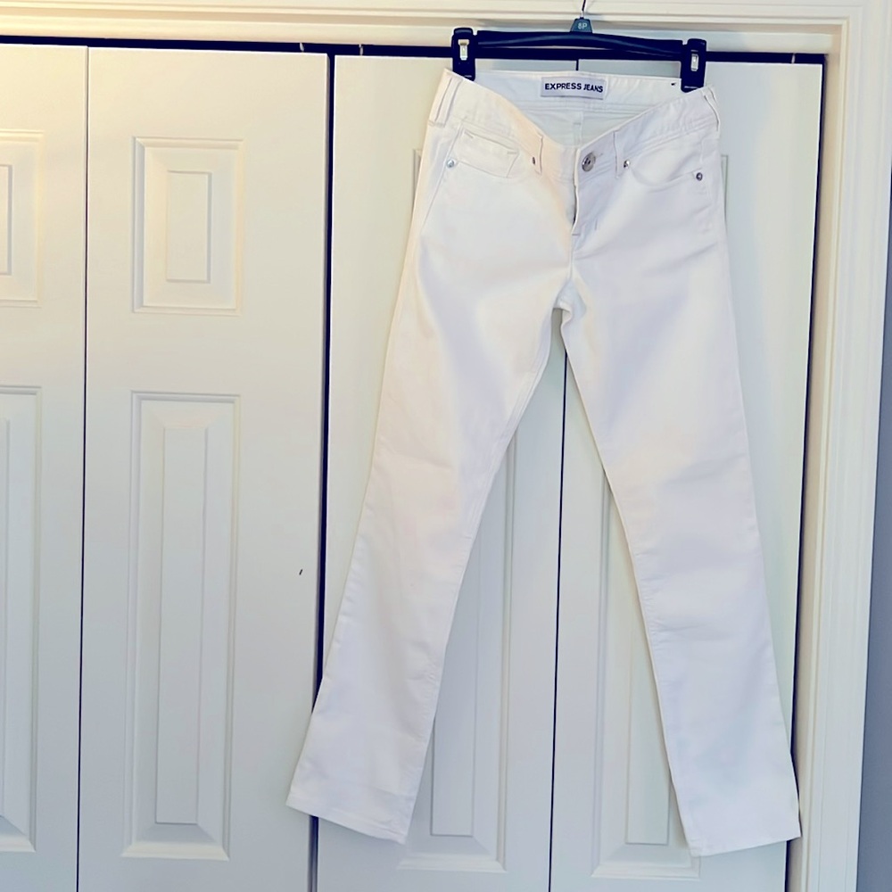 Express women’s white cropped skinny Stella low rise jeans
